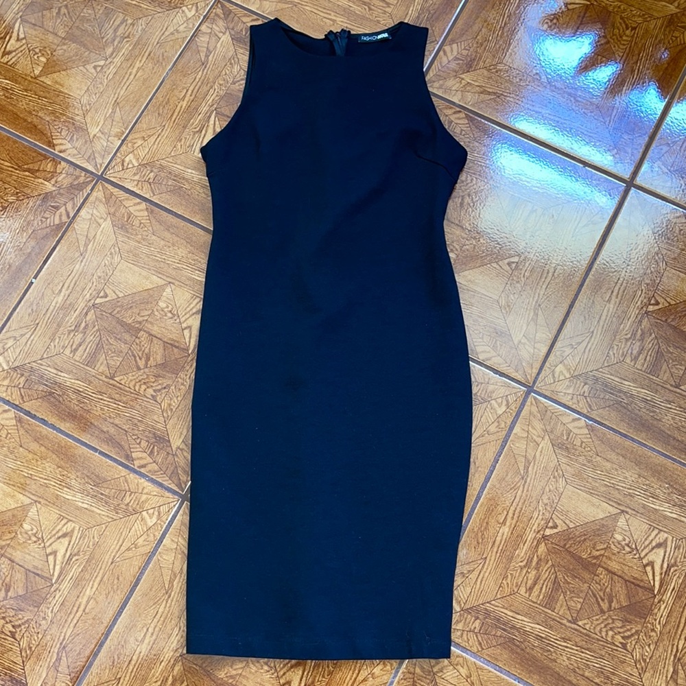 Black Sleeveless Large Fashion Nova Midi Dress